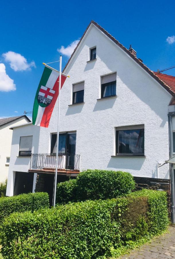 Auszeit Rhein-Mosel Apartment Waldesch Bagian luar foto