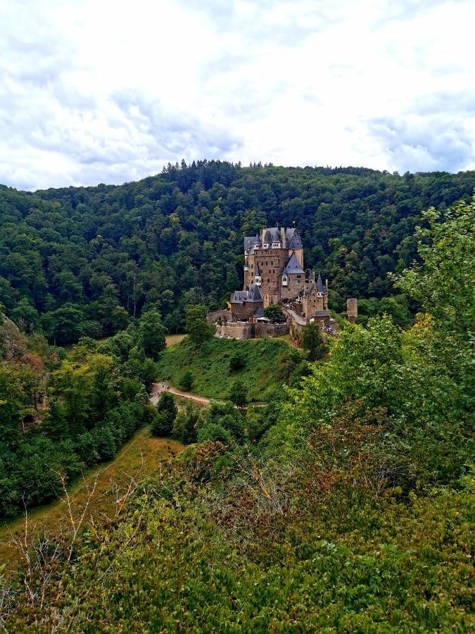 Auszeit Rhein-Mosel Apartment Waldesch Bagian luar foto